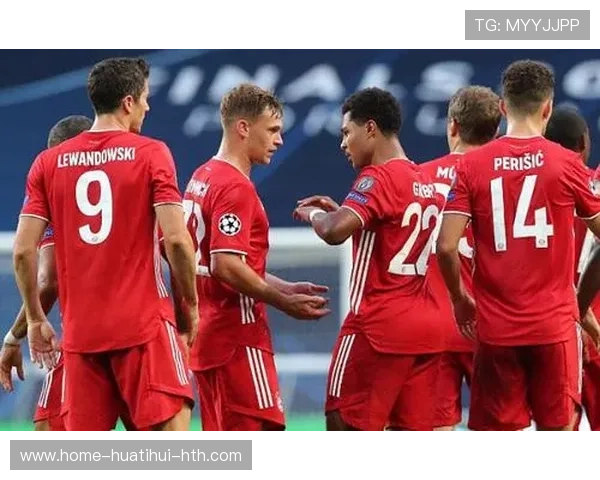 成都蓉城亚历斯祖长传找身后，边路插上形成单刀